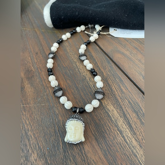 Bone beads and Chrystal necklace by Paulette - Picture 3 of 4